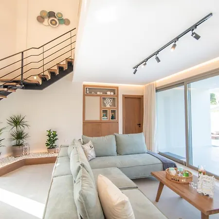 Grande Mandi & Jani By 