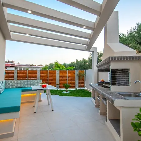 Grande Mandi & Jani By 