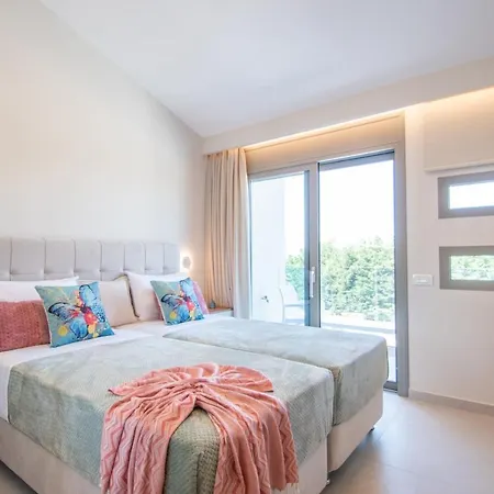 Grande Mandi & Jani By 