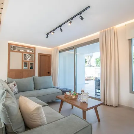 Grande Mandi & Jani By 