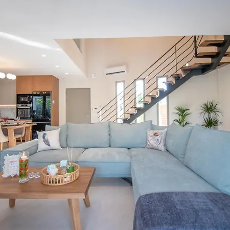 Grande Mandi & Jani By 